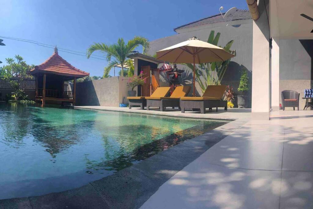 Villa Royal Сингараджа Экстерьер фото