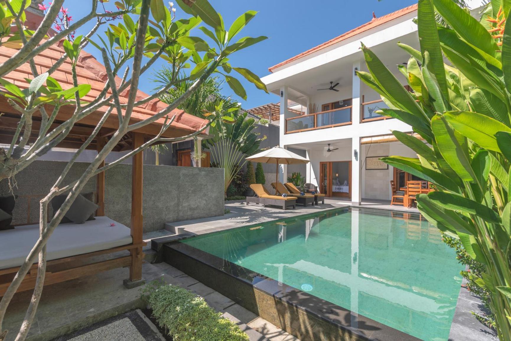 Villa Royal Сингараджа Экстерьер фото